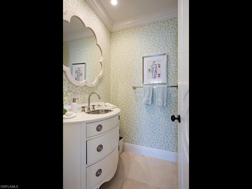 VENETIAN VILLAS - Residential