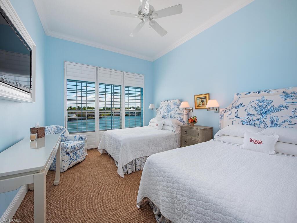 VENETIAN VILLAS - Residential