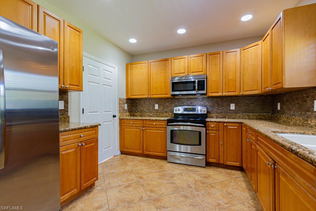 GOLDEN GATE ESTATES - Residential