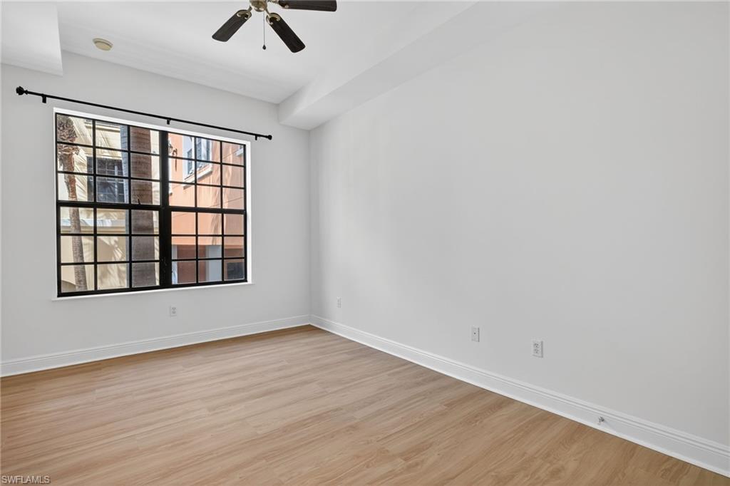 THE RESIDENCES AT COCONUT POINT - Residential Lease