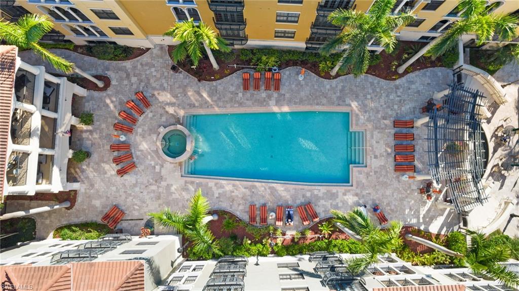 THE RESIDENCES AT COCONUT POINT - Residential Lease