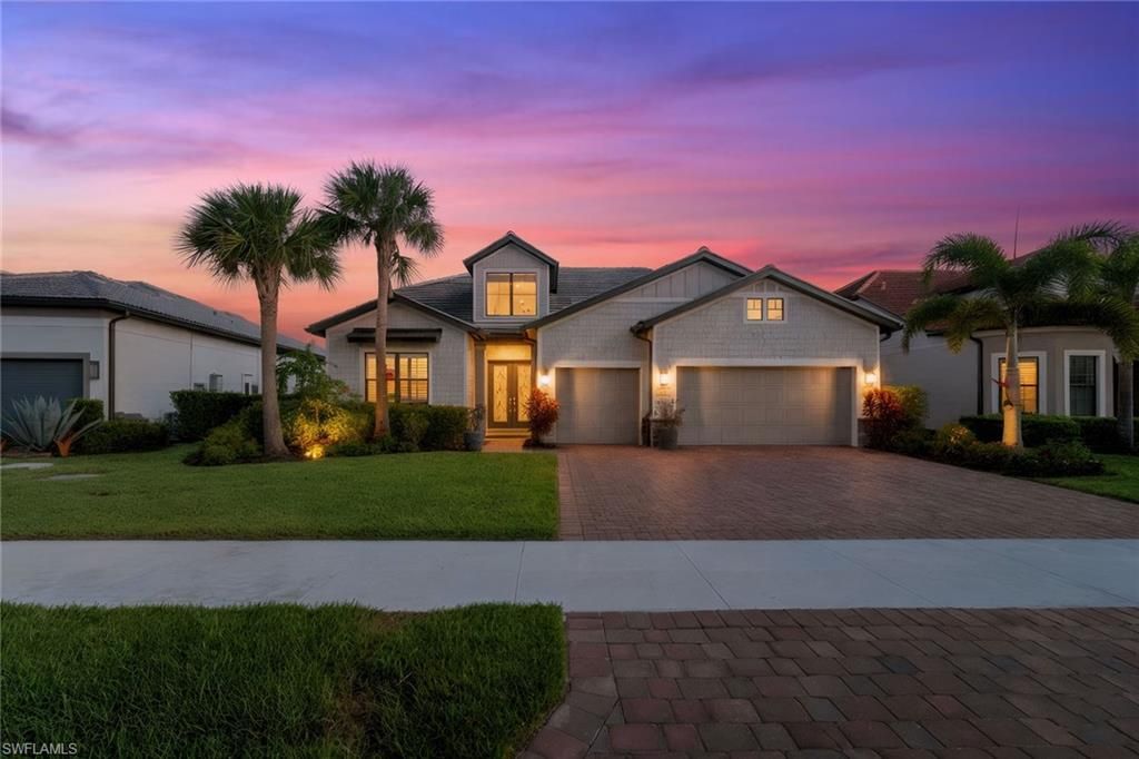 Photo of 9607 Everglades DR, NAPLES, FL 34120 (MLS # 226014754)