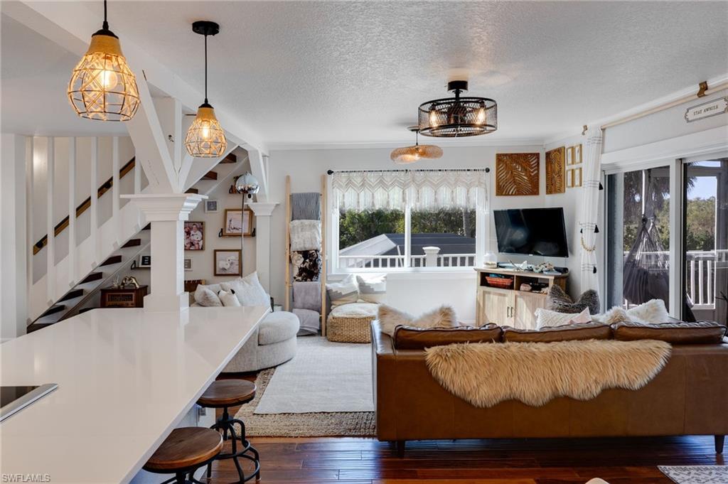 BELLE MEADE - Residential