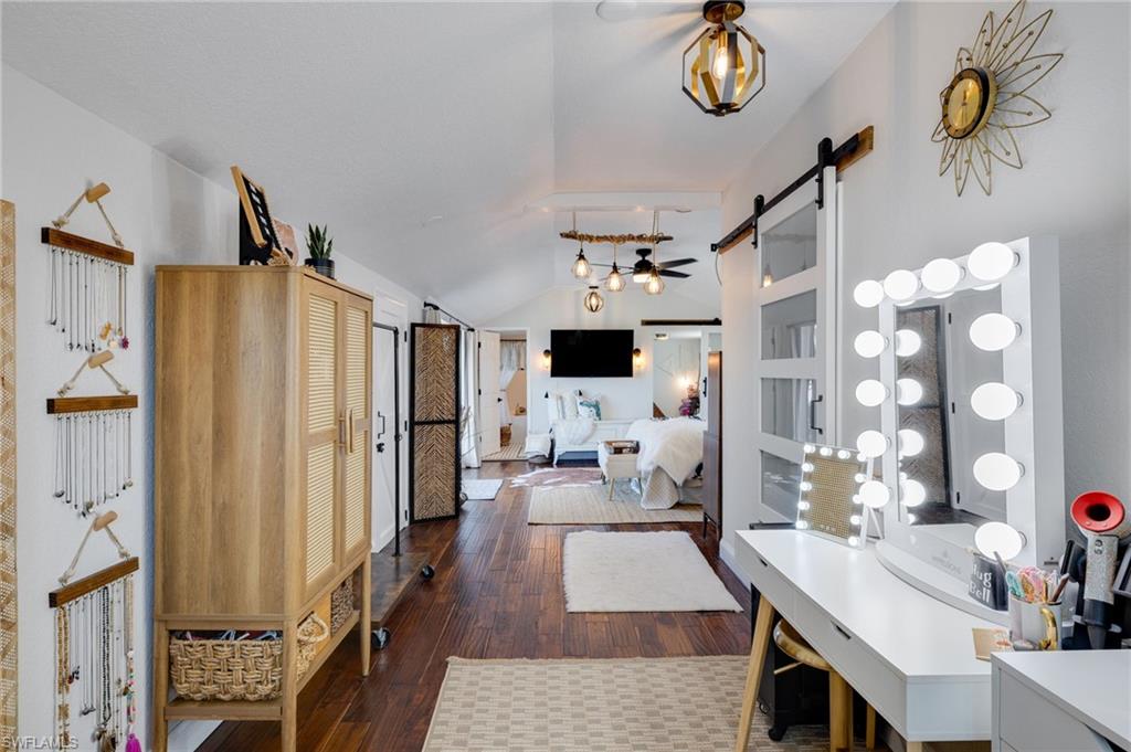 BELLE MEADE - Residential