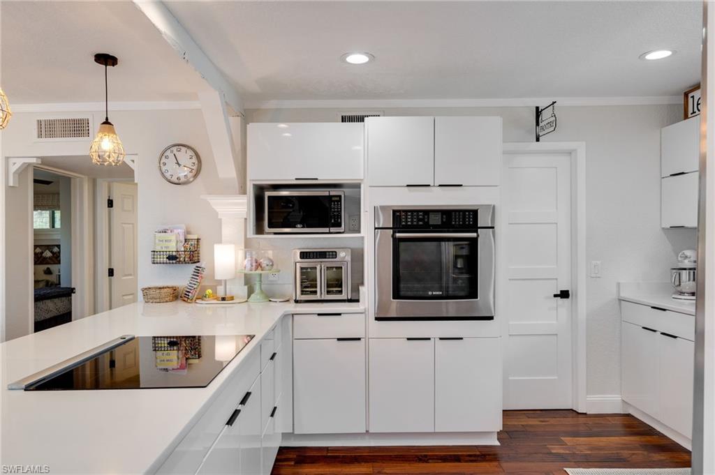 BELLE MEADE - Residential