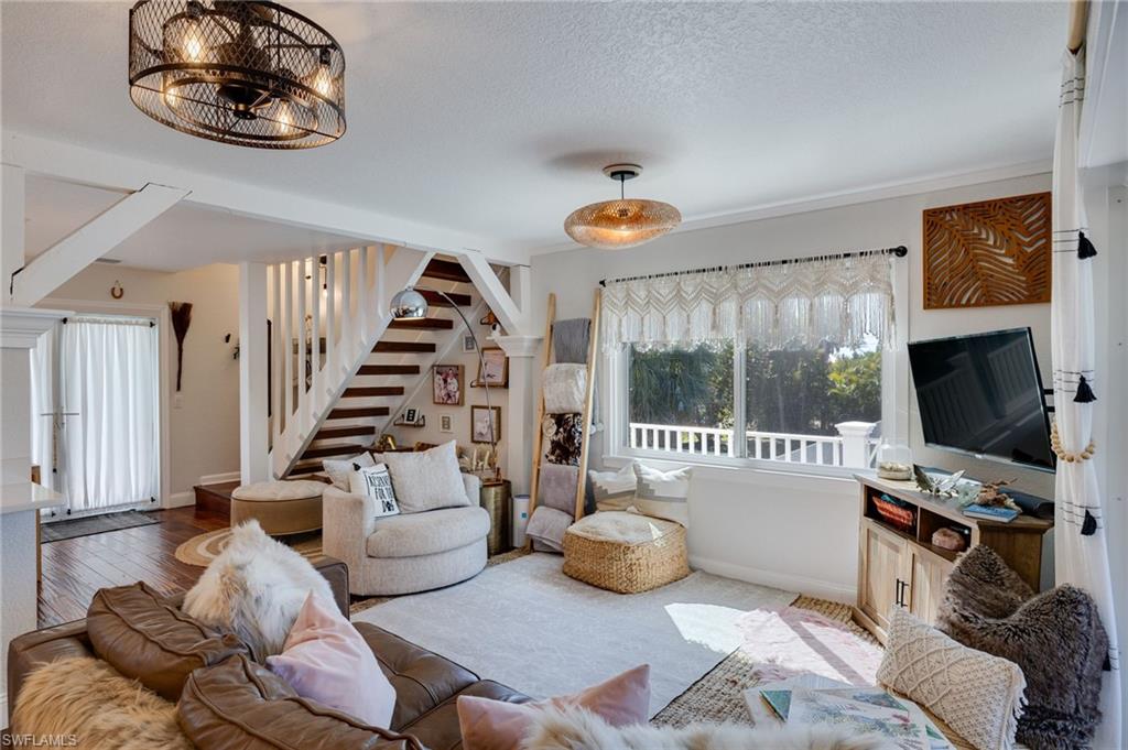 BELLE MEADE - Residential