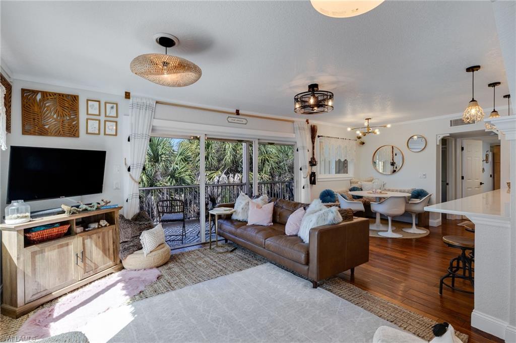 BELLE MEADE - Residential