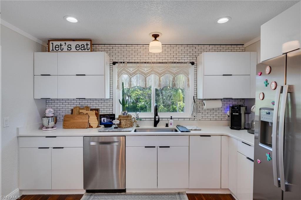 BELLE MEADE - Residential