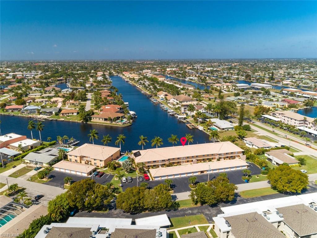 DIPLOMAT CONDO - Residential