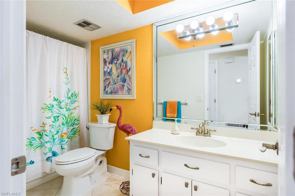 DIPLOMAT CONDO - Residential