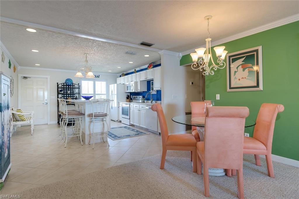 DIPLOMAT CONDO - Residential