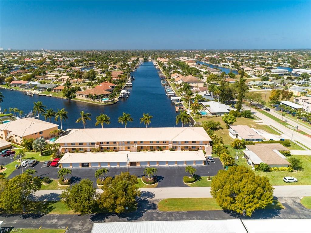 DIPLOMAT CONDO - Residential