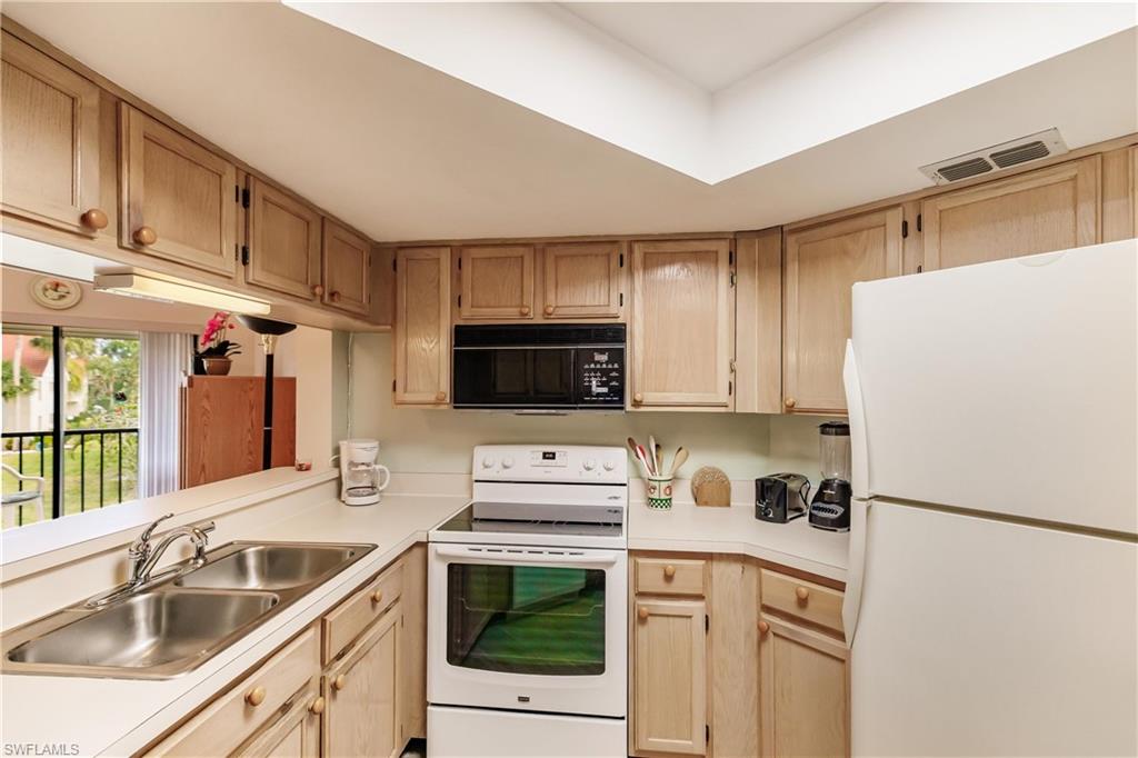 VILLAGES - Residential