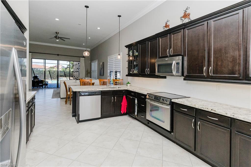 MAPLE RIDGE - Residential Lease