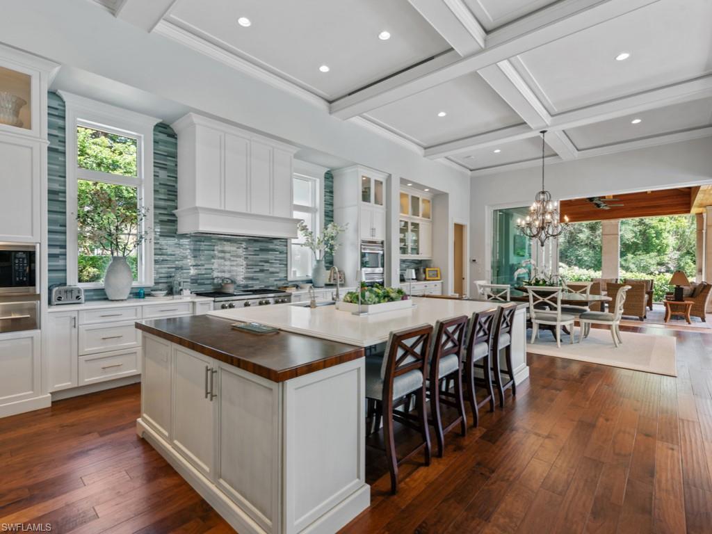 BAY COLONY SHORES - Residential