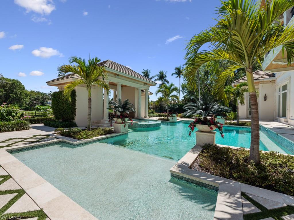 BAY COLONY SHORES - Residential