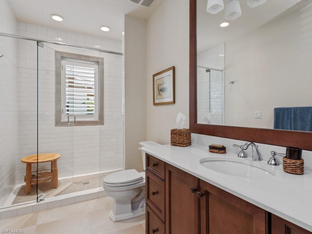 BAY COLONY SHORES - Residential