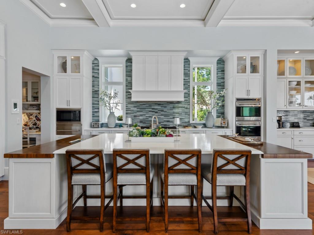 BAY COLONY SHORES - Residential