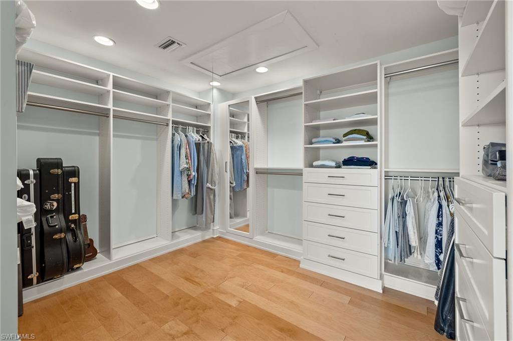 COLONY BEACH ESTATES - Residential