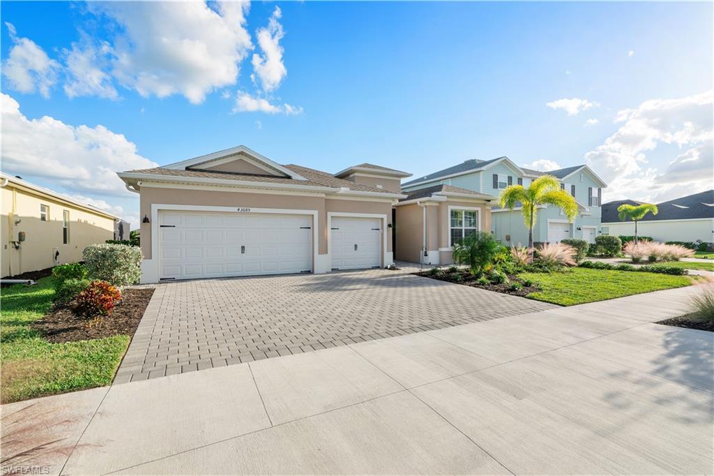 TRAILS EDGE - Residential Lease