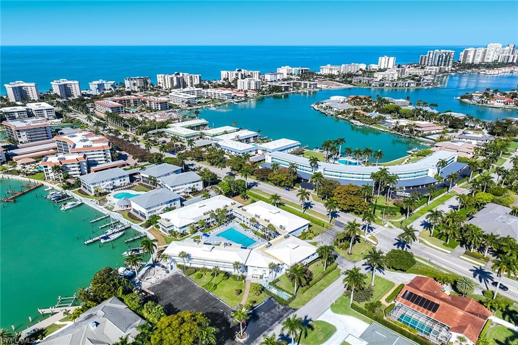 HARBOUR LIGHTS - Residential