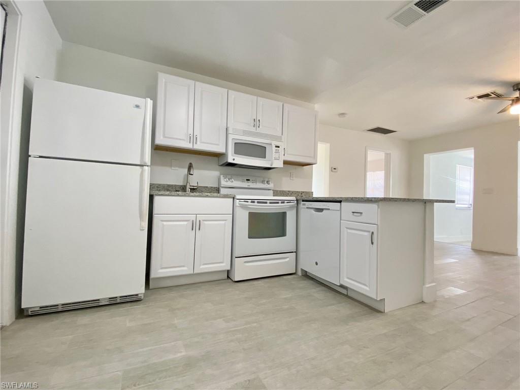 CAPE CORAL - Residential Lease