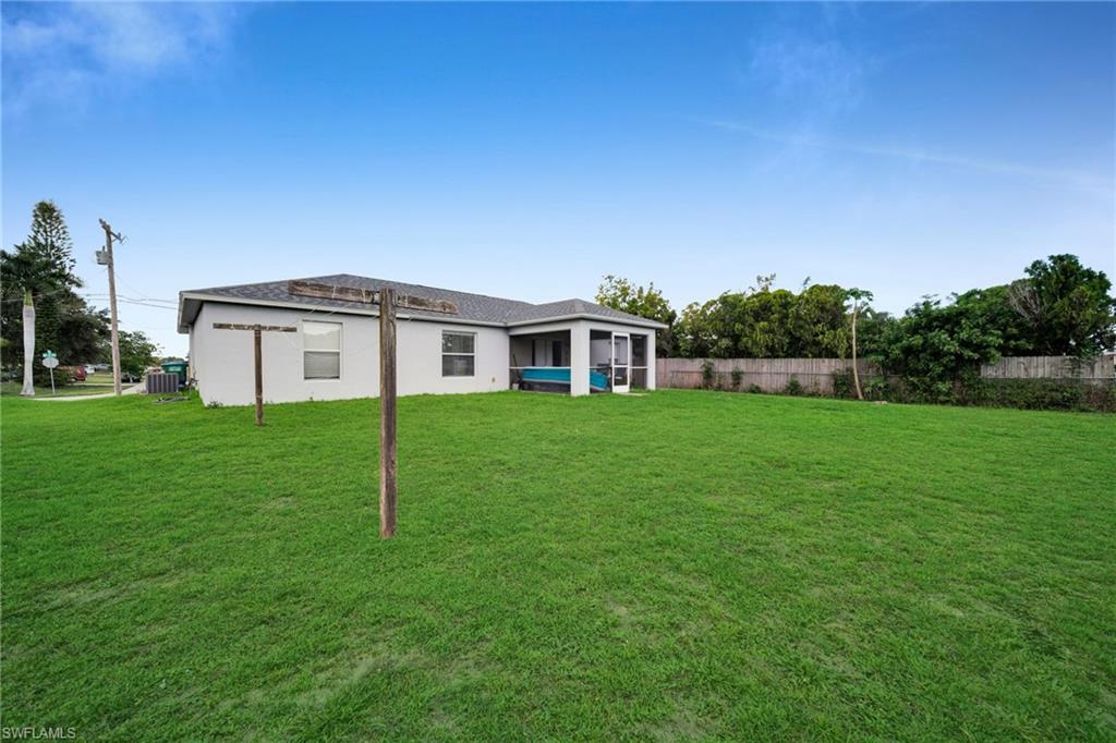 CAPE CORAL - Residential