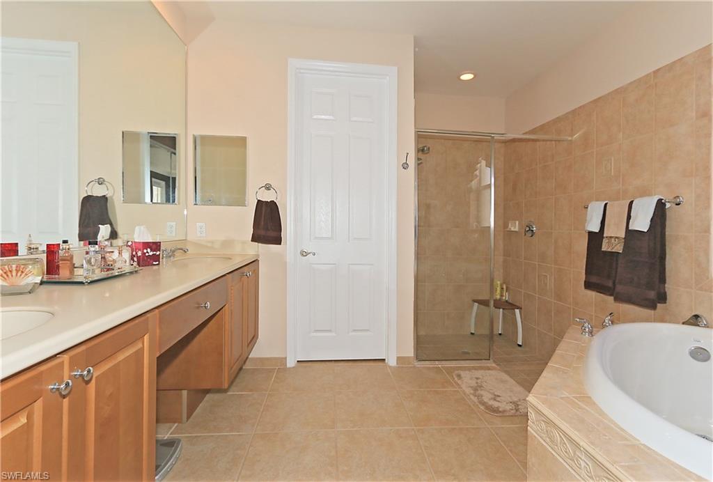 SANCTUARY POINTE - Residential