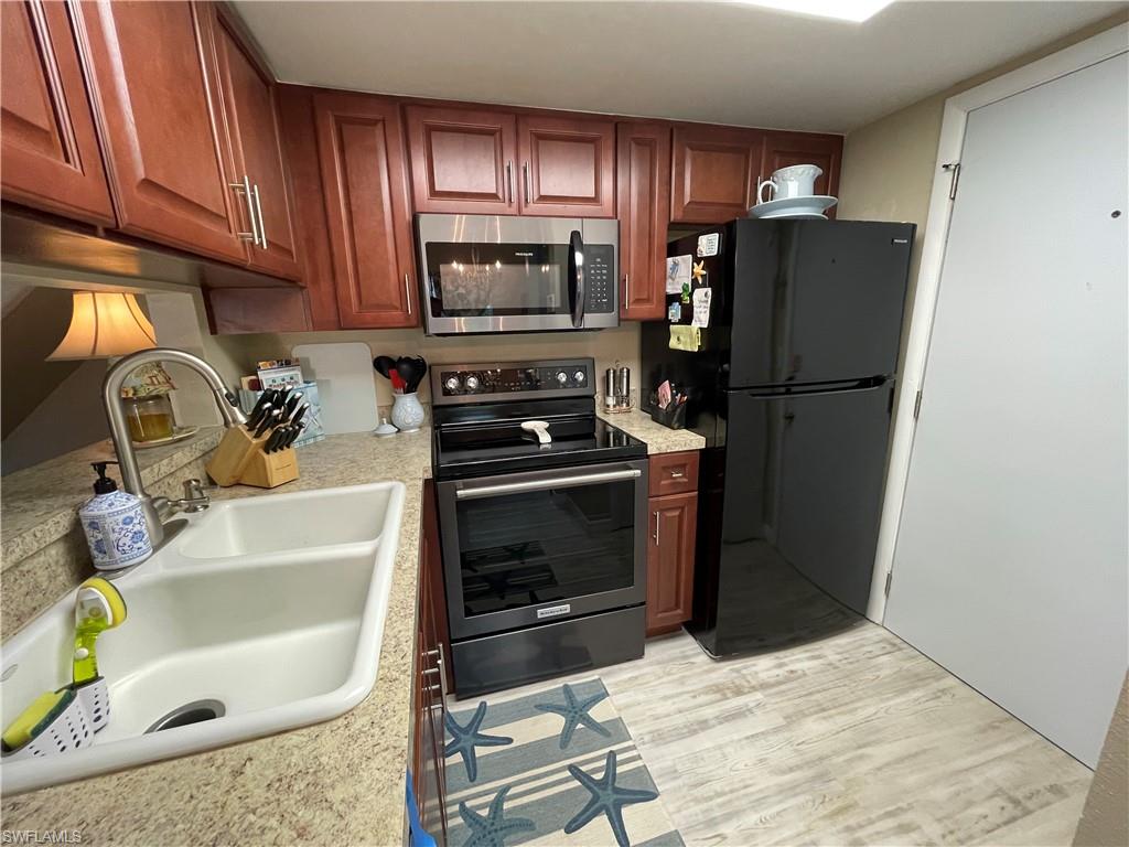 PROVINCETOWN - Residential