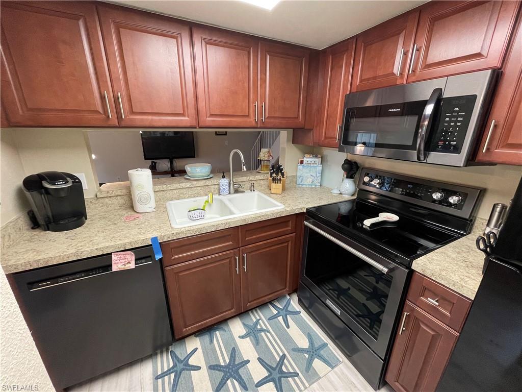 PROVINCETOWN - Residential