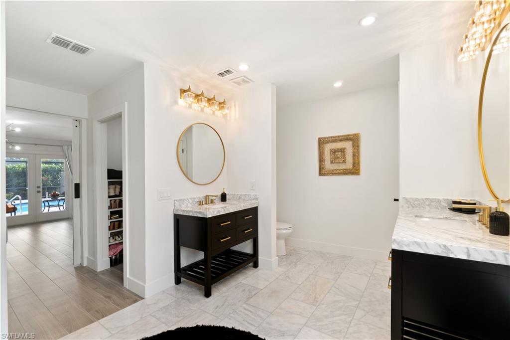 VANDERBILT LAKES - Residential