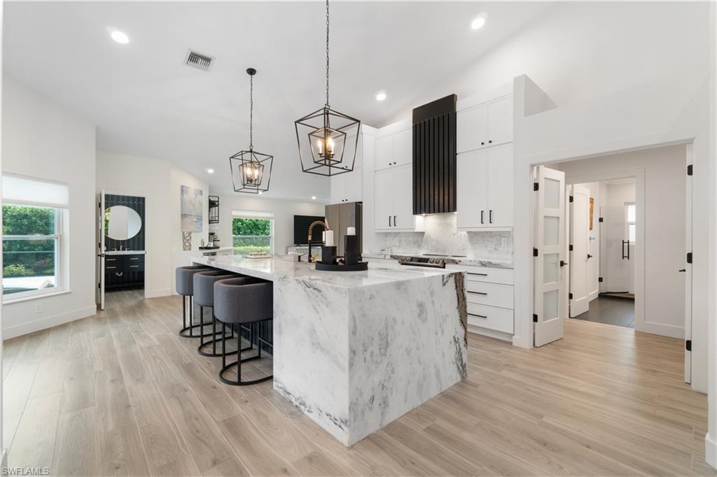 VANDERBILT LAKES - Residential