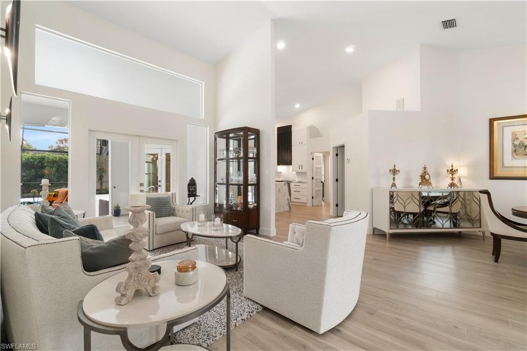 VANDERBILT LAKES - Residential