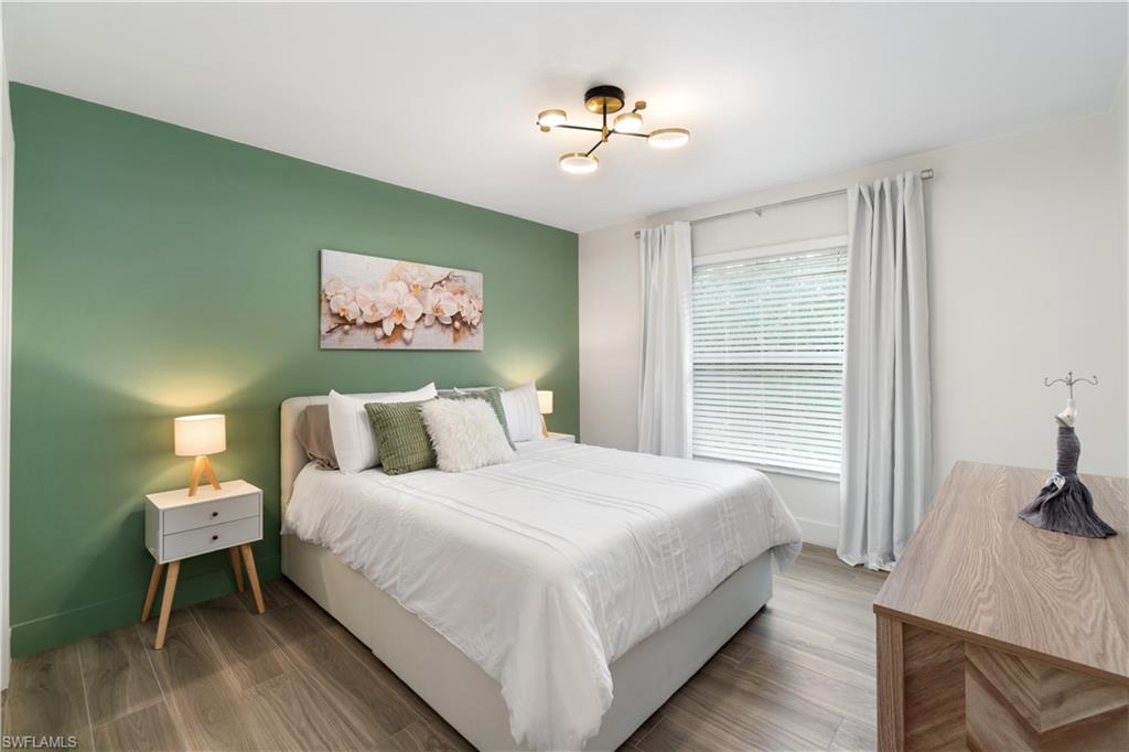 VANDERBILT LAKES - Residential