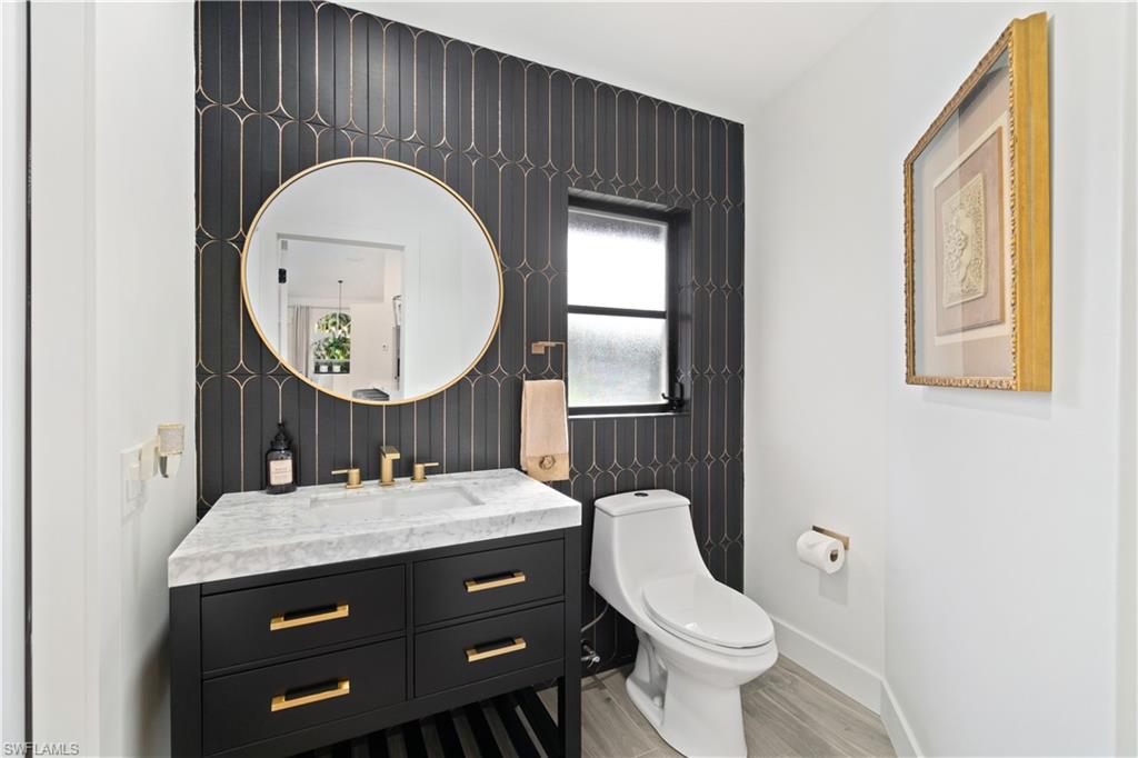 VANDERBILT LAKES - Residential