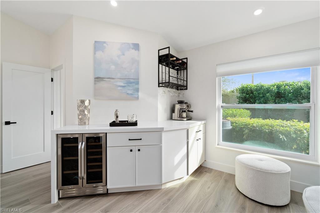 VANDERBILT LAKES - Residential