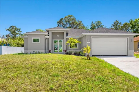 3909 16th St W, Lehigh Acres, FL 33971 - #: 225037690