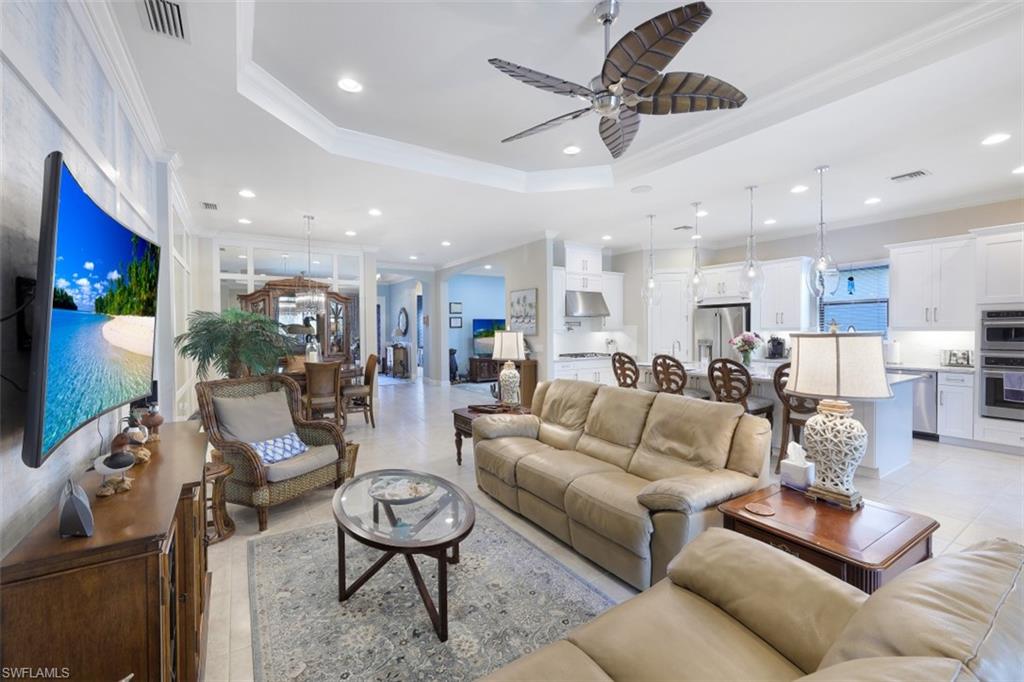 ESTERO POINTE - Residential