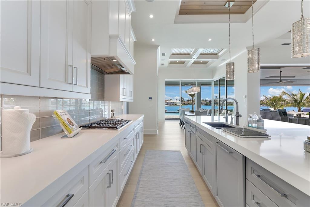 MARCO ISLAND - Residential