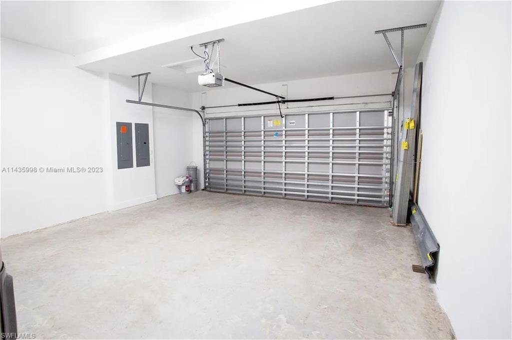 MAPLE RIDGE RESERVE - Residential Lease