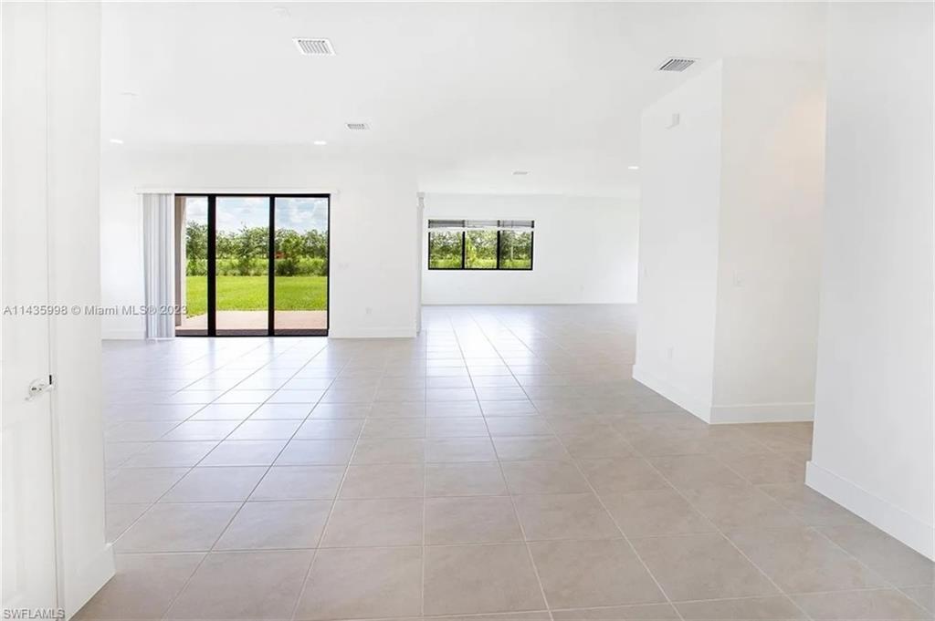 MAPLE RIDGE RESERVE - Residential Lease