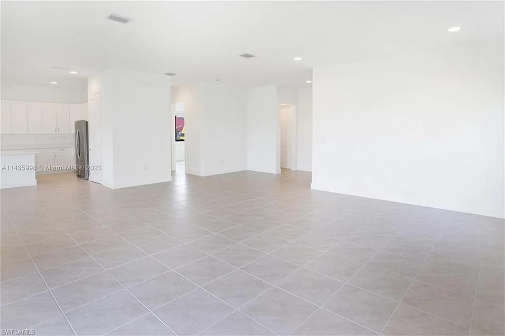 MAPLE RIDGE RESERVE - Residential Lease