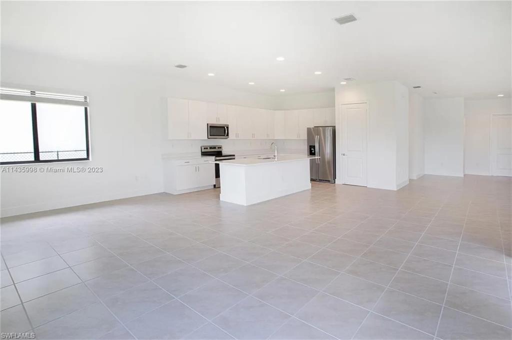 MAPLE RIDGE RESERVE - Residential Lease