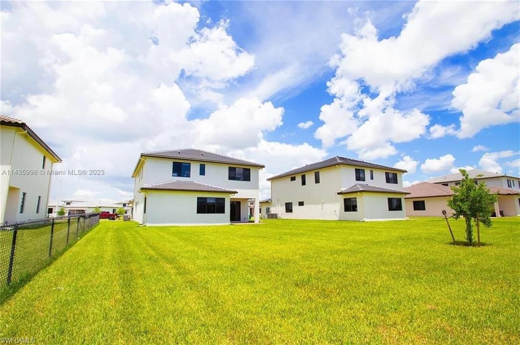 MAPLE RIDGE RESERVE - Residential Lease