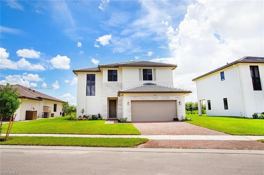 AMAZING EXPERIENCE TO LIVE IN TOWN OF AVE MARIA, NEW CONSTRUCTION, NEW LIFE, NEW MEMORIES! Open-concept kitchen, high ceilings, large windows, resilient concrete block construction. Thgere is so mucho to see and to do here! Schools and University are near to home. Club house-featuring a fitnesss center, billiard room, concierge, game room, art center and full exhibition kitchen, everything is here for you!