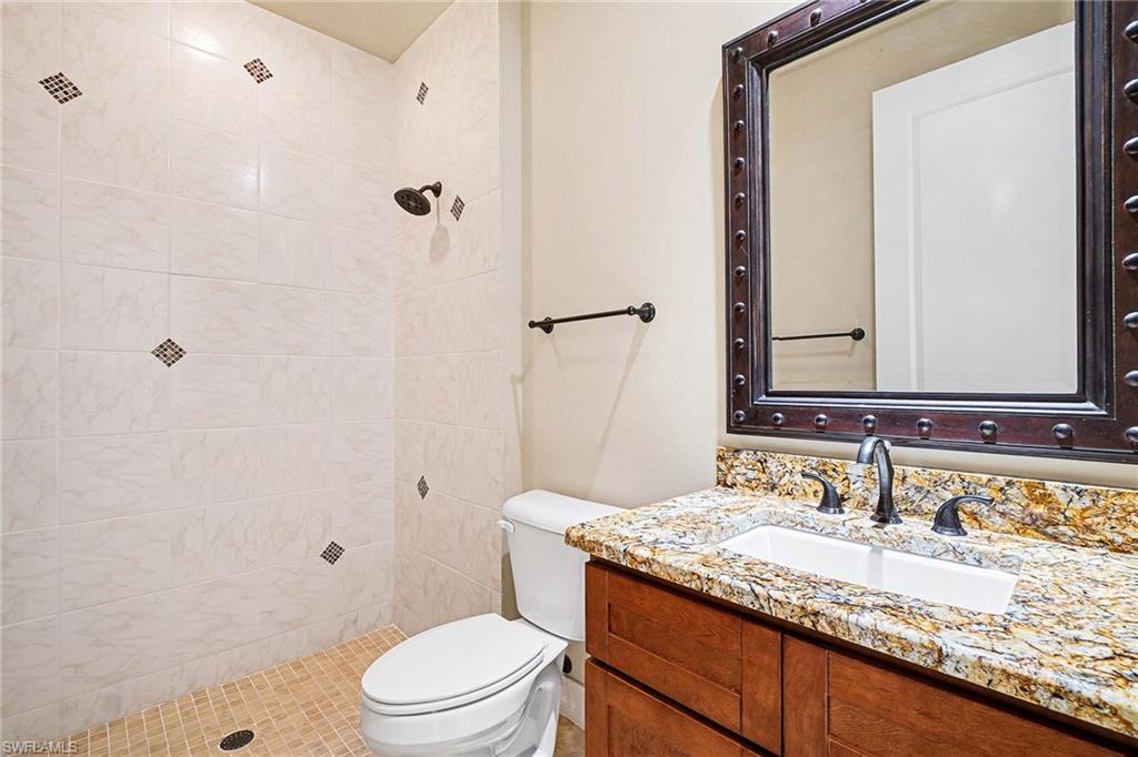 TOWN AND RIVER - Residential