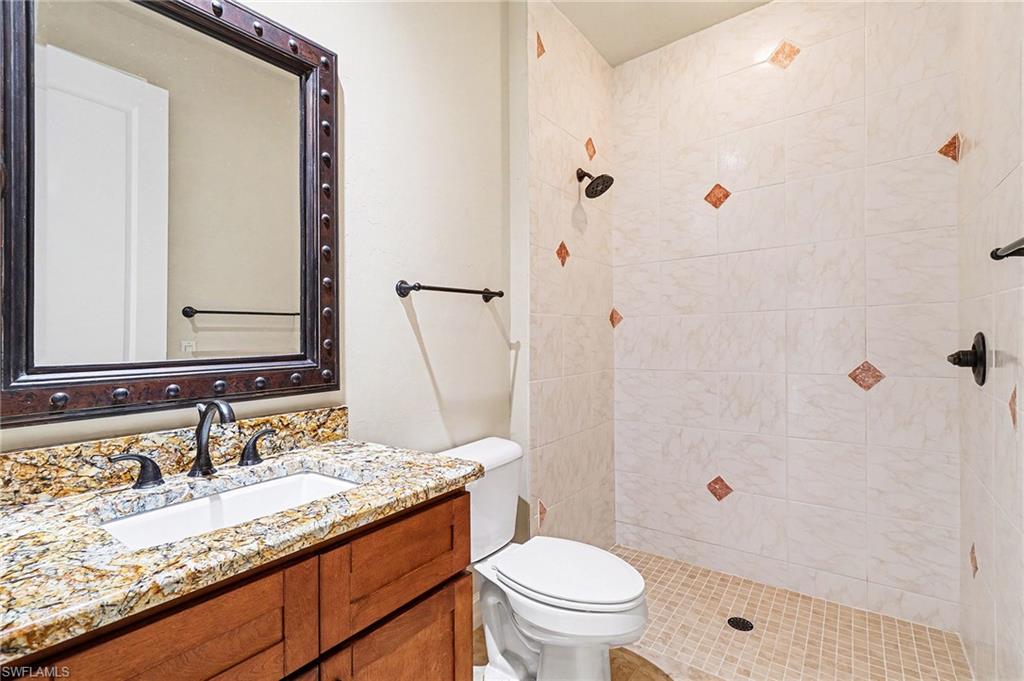 TOWN AND RIVER - Residential