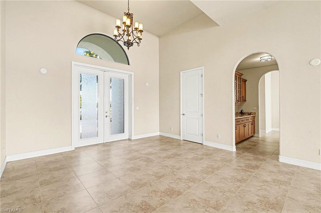 TOWN AND RIVER - Residential