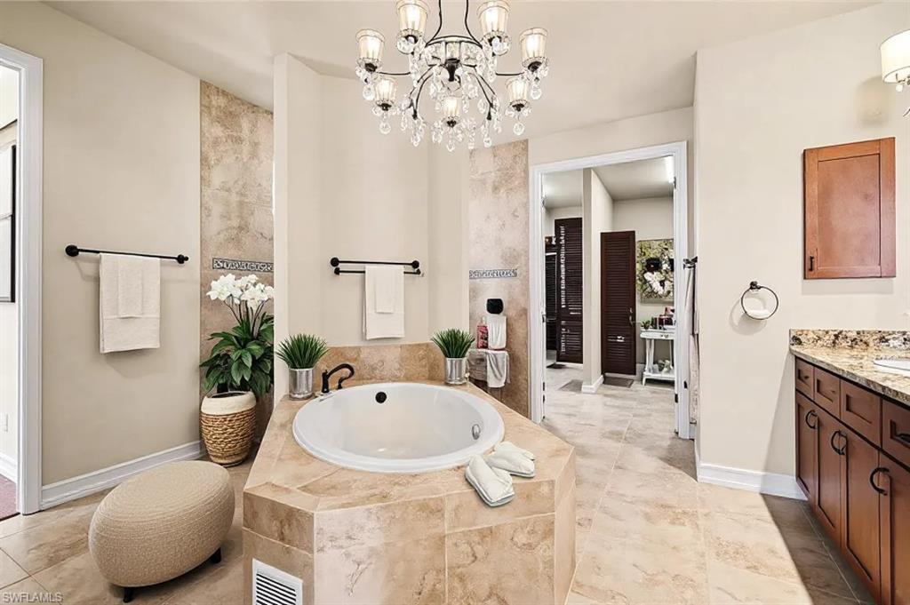 TOWN AND RIVER - Residential