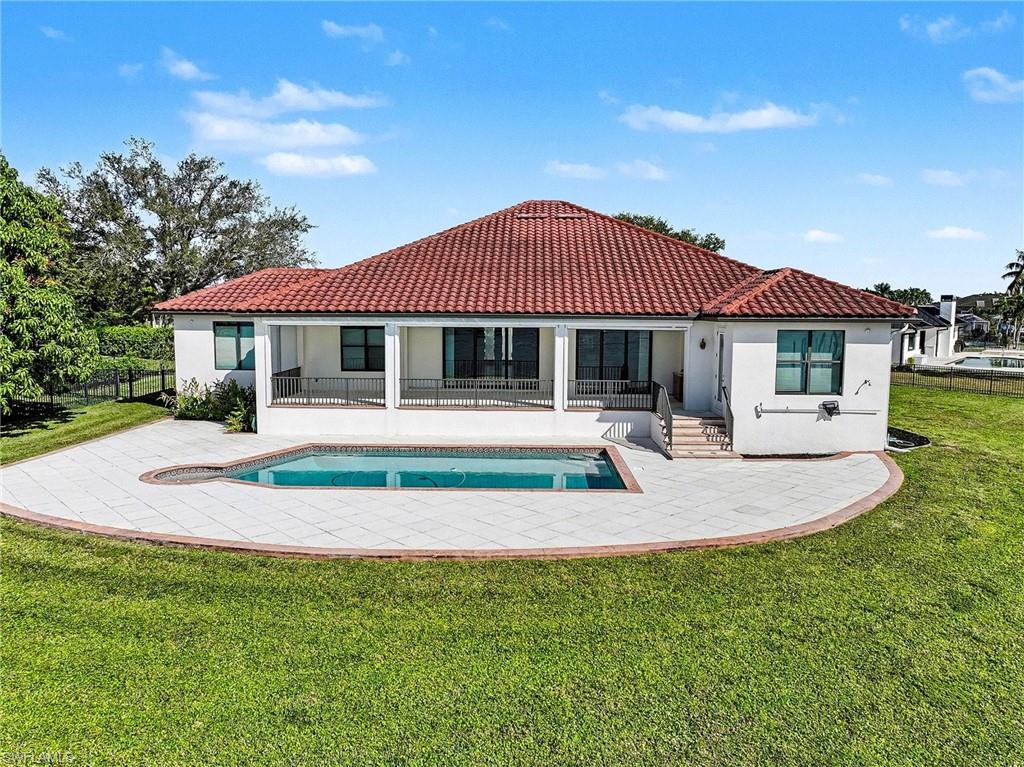 TOWN AND RIVER - Residential